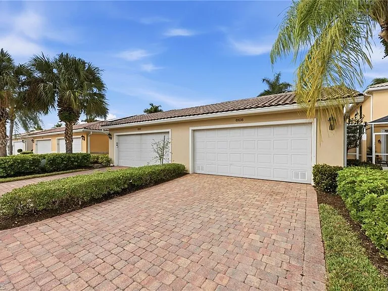 8108 Josefa Way — Photo 19