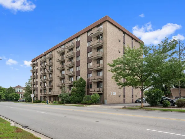 850 Des Plaines Ave APT 309, Forest Park, IL 60130