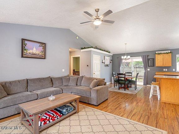 4th image of 453 N Brushwood Ct