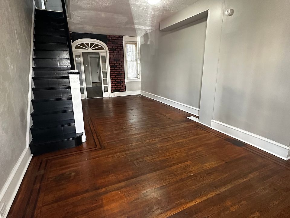 1st image of 1938 E Thayer St