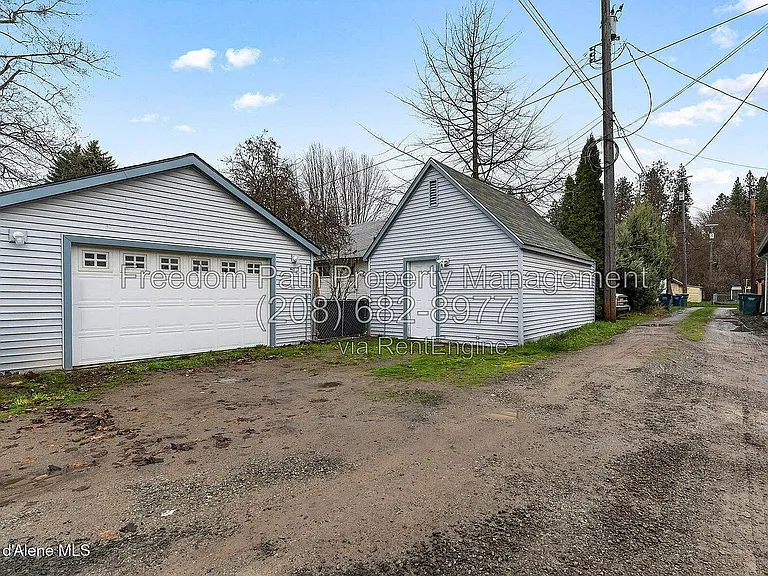 912 N C St — Photo 22