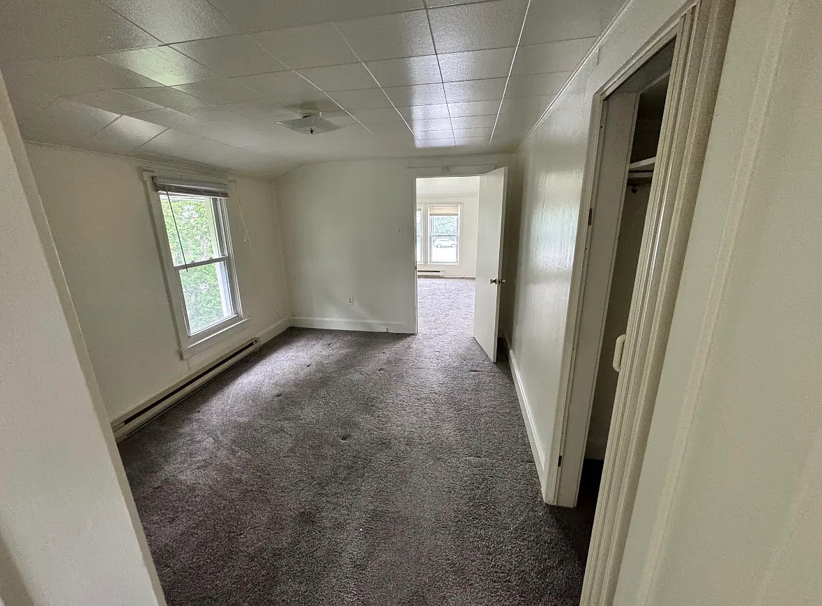 2 bed, 1150 sqft, $1,325 — Photo 3