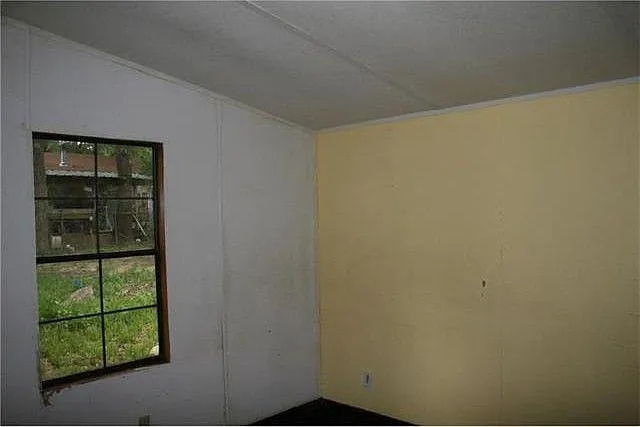 156 Southlake Dr — Photo 10