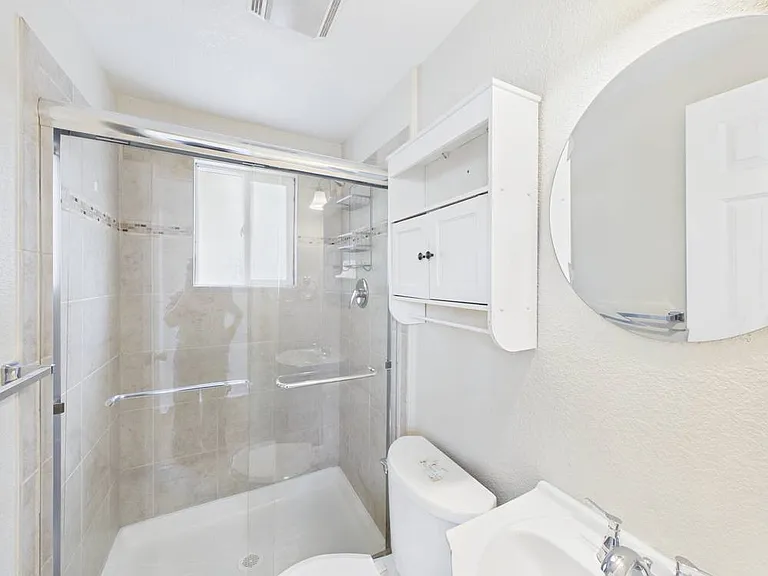 2261 W 56th Pl — Photo 28