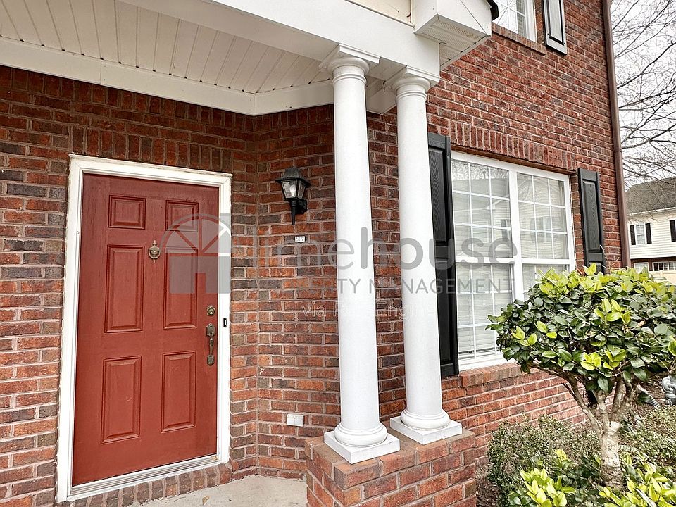 1st image of 5872 Ludington Dr #1