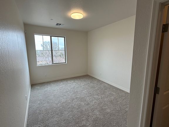 5th image of 207 S Beaver St #405