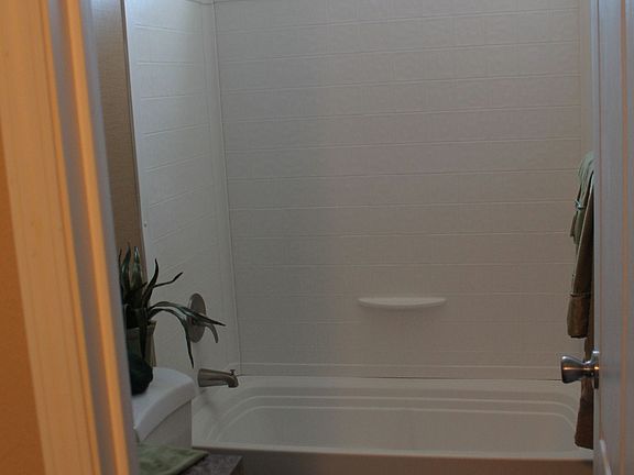 2nd bathroom