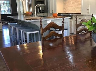 2 Barksdale Rd, Greenville, SC 29607