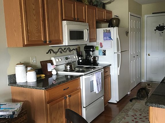 3rd image of 1337 Azalea Ln #1