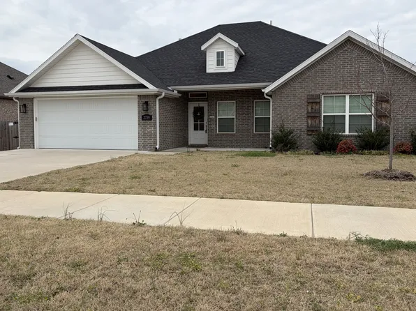 2739 S Angels Rd, Fayetteville, AR 72701