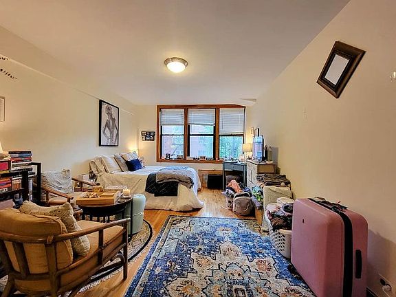 2nd image of 205 W 13th St #5Q