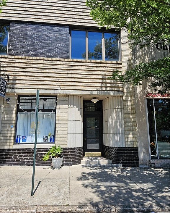 1st image of 212 E Franklin St APT 1