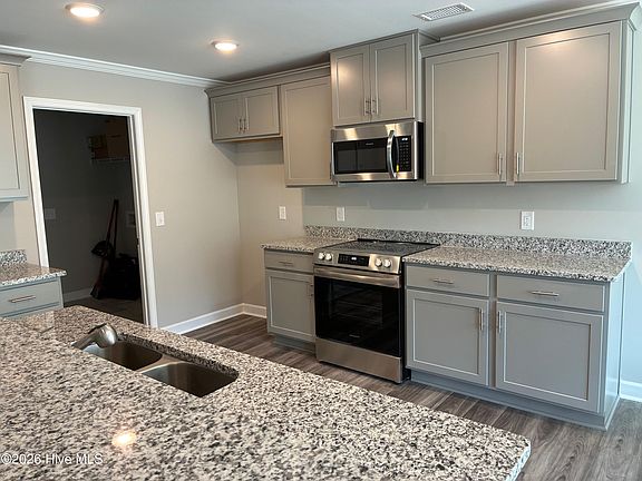 4th image of 2162 Southern Pine Drive