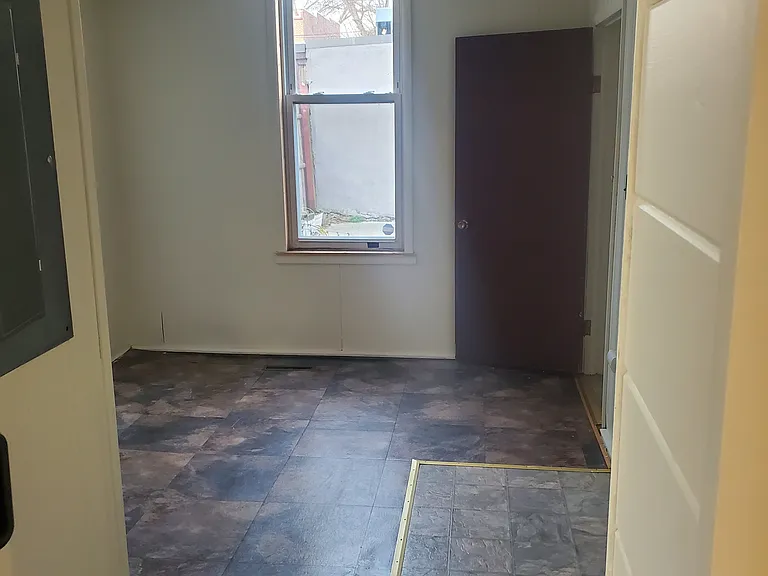 1833 3rd Ave #1833 — Photo 7
