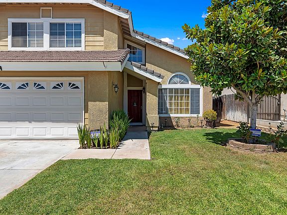 4th image of 21474 Blossom Hill Ln