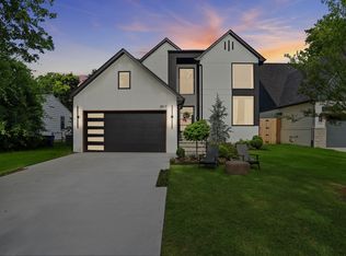 3917 S Madison Ave, Tulsa, OK 74105