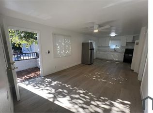 914 Elm Ave, Long Beach, CA 90813