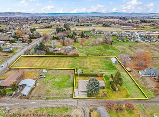 2506 S 70th Ave, Yakima, WA 98903