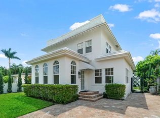 224 10th St, West Palm Beach, FL 33401