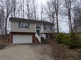 12555 Burton Heights Blvd, Burton, OH 44021