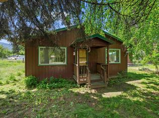 206 E 2nd Ave, Clark Fork, ID 83811