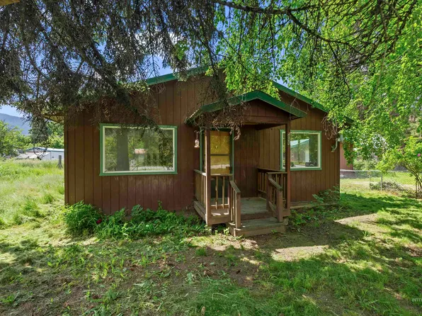206 E 2nd Ave, Clark Fork, ID 83811