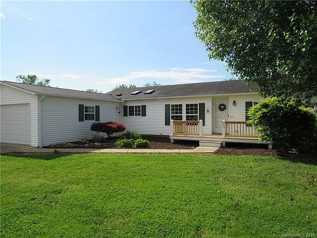1st image of 420 Riverwind Dr