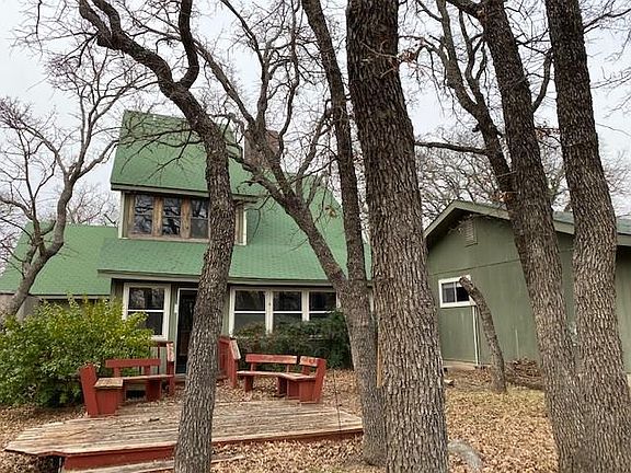 4th image of 136 Country Club Dr