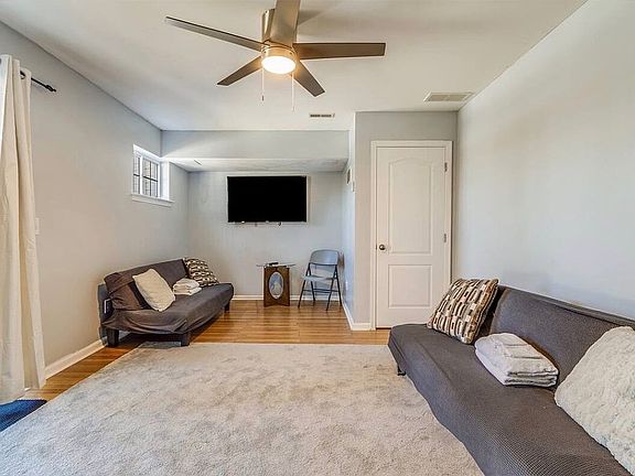 5th image of 118 Nicoles Ct