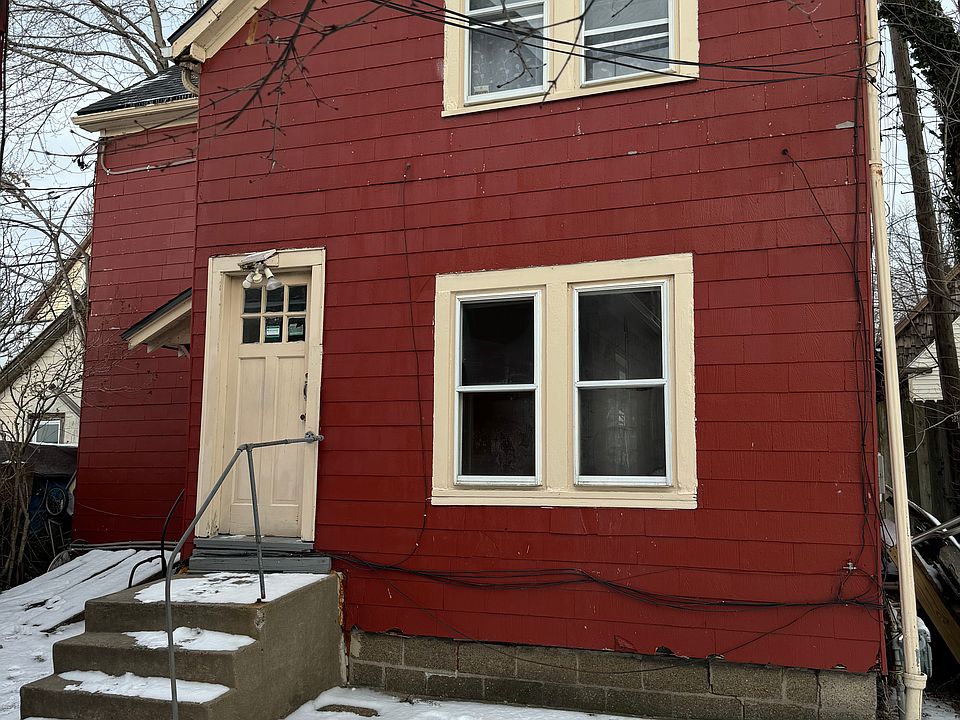 1st image of 1931 Niagara St