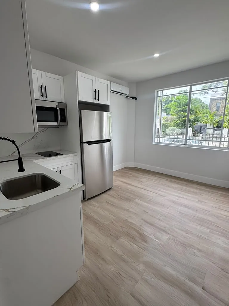 1 bed, 598 sqft, $1,700 — Photo 3