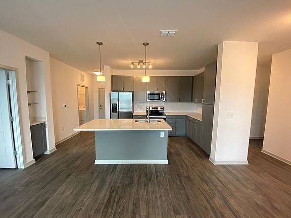 2nd image of 9760 Mia Cir Floor 8202