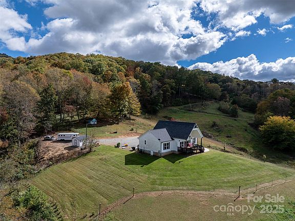 38th image of 303 Johnson Farm Rd
