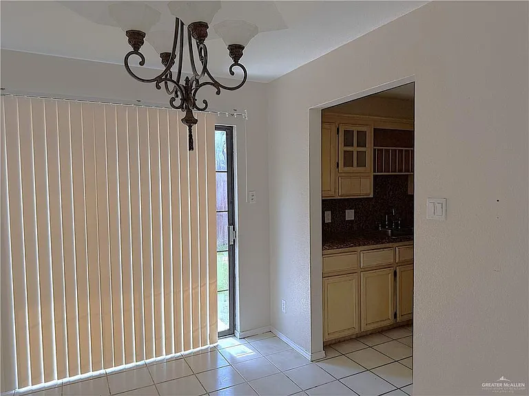 716 Mynah Ave #1 — Photo 7