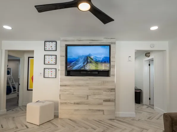 145 E Hand Ave #2, Wildwood, NJ 08260
