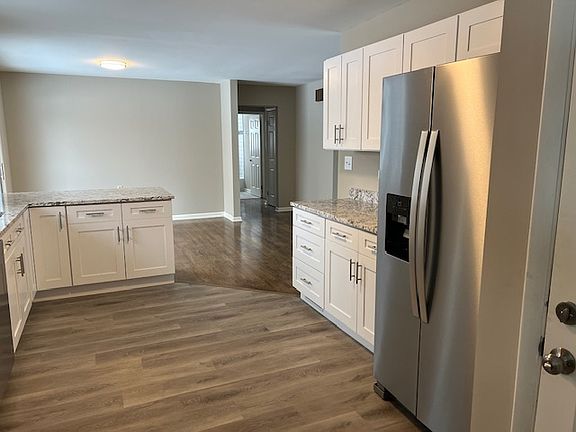 4th image of 4502 Sussex Dr