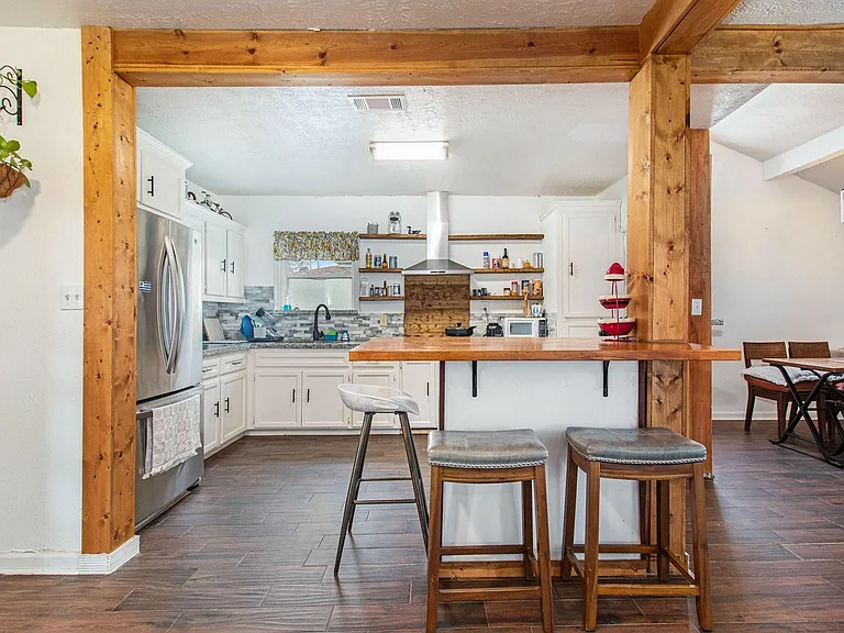 7418 Fir St — Photo 10