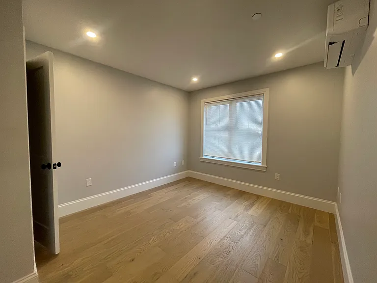 421 Market St #406 — Photo 7