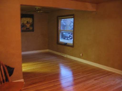 5th image of 11042 S Avenue C