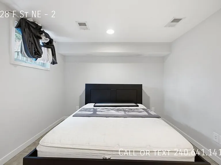 228 F St NE #2 — Photo 10