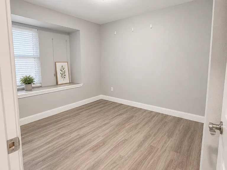 531 Lakemont Ave NW — Photo 22