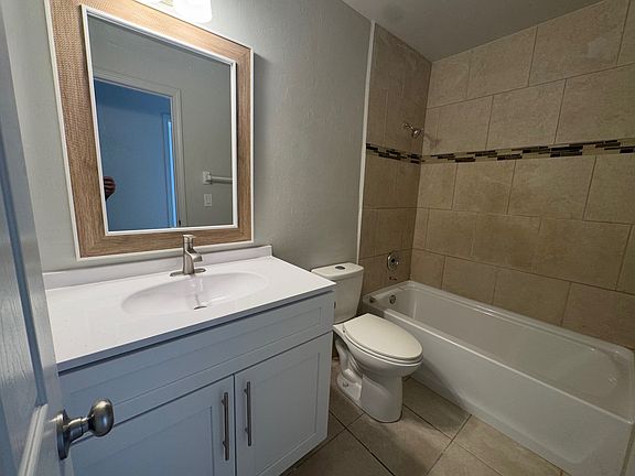 5th image of 8293 Beacon Blvd #1