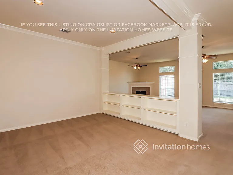 383 Hyland Ln — Photo 4