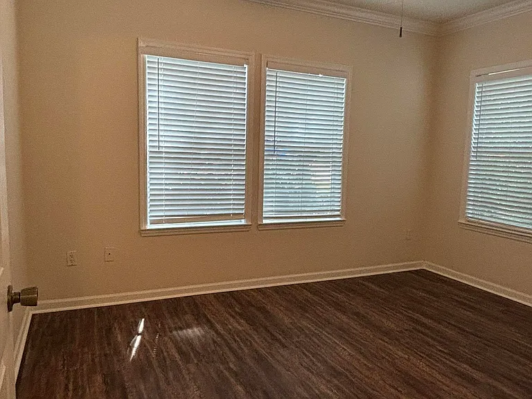 2801 Chancellorsville Dr #312 — Photo 13
