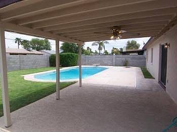 2nd image of 426 E Julie Dr