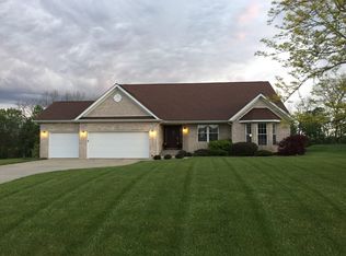 6037 Red Fox Rd, Pendleton, IN 46064