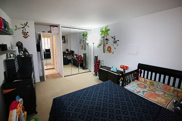 Sold by Hudson View Realty LLC | media 1