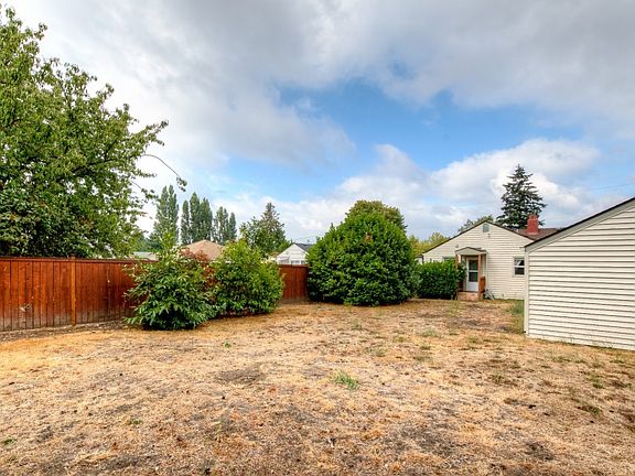 4th image of 17014 33rd Ave S