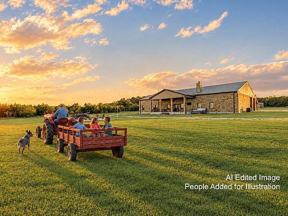 3rd image of 826 Black Jack Ranch Rd