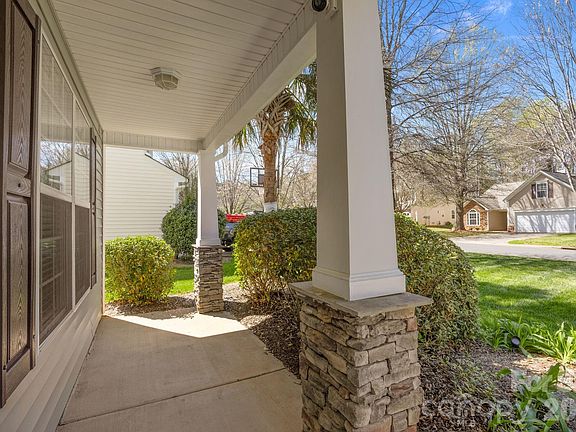 3rd image of 4242 Wiregrass Rd